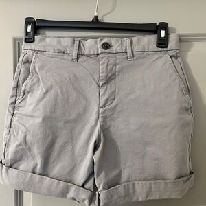 Gap 8” Shorts | Size 28